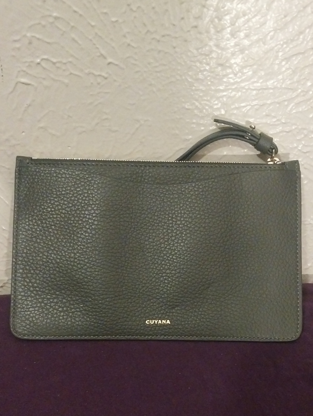 Cuyana Wrislet
